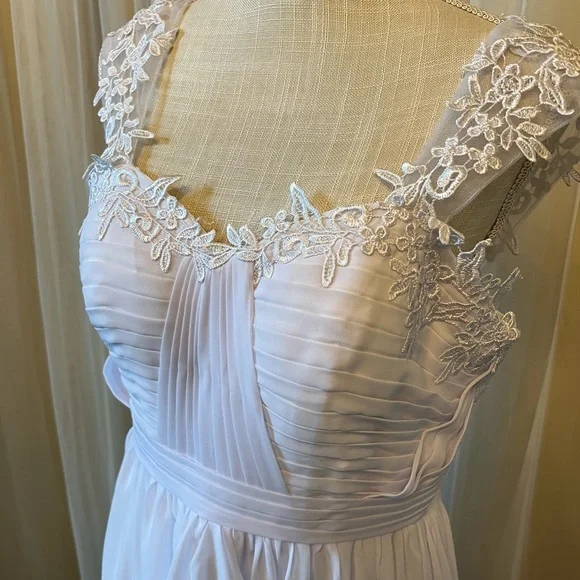 Dresses | Gorgeous White Wedding Gown With A Small Train Corset Lace Up Back Size Sm | Poshmark Dresses | Gorgeous White Wedding Gown With A Small Train Corset Lace Up Back Size Sm | Poshmark